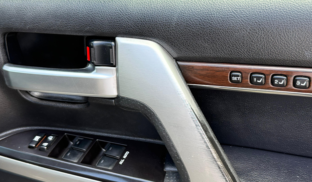 2015 Toyota Land Cruiser image-15