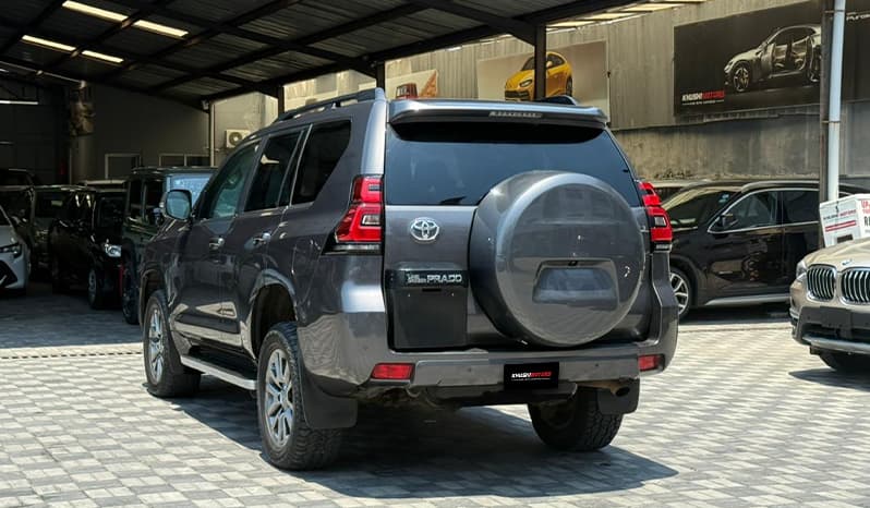 2019 Toyota Land Cruiser Prado image-4