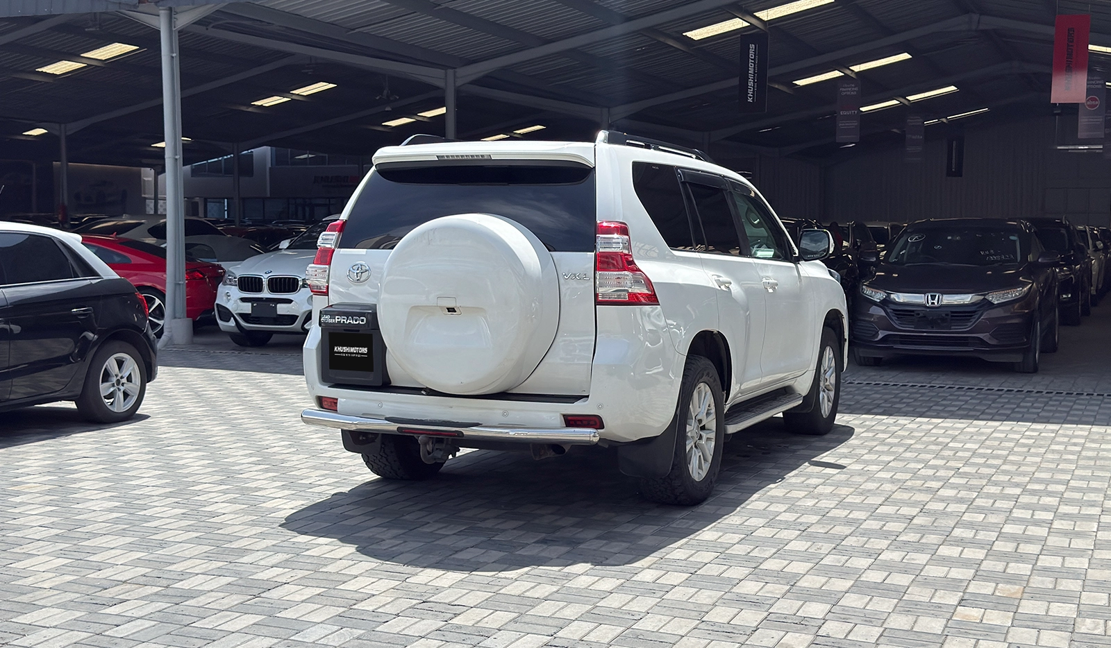2016 Toyota Land Cruiser Prado image-5
