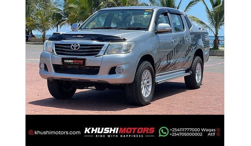 2015 Toyota Hilux image-2