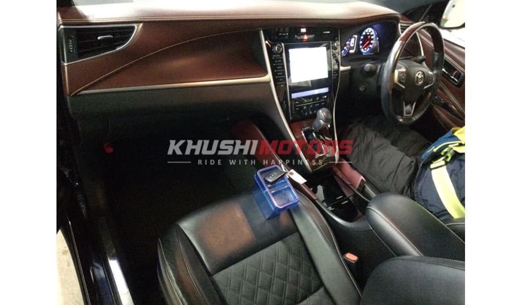 2014 Toyota Harrier image-6