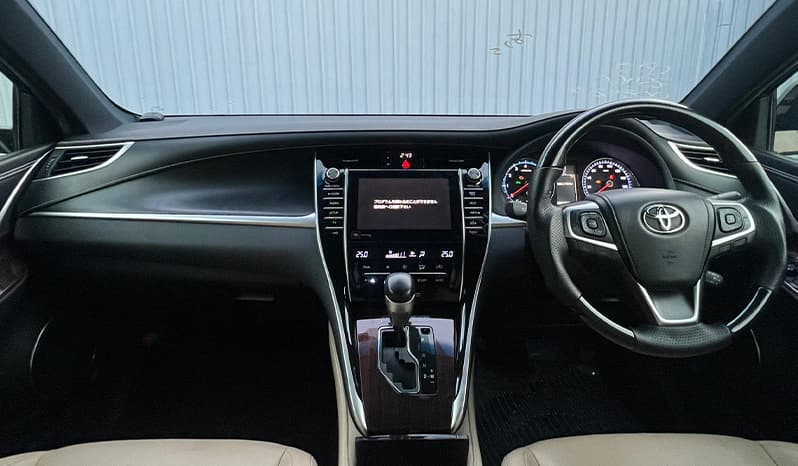 2014 Toyota Harrier image-12