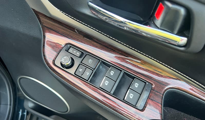 2014 Toyota Harrier image-13