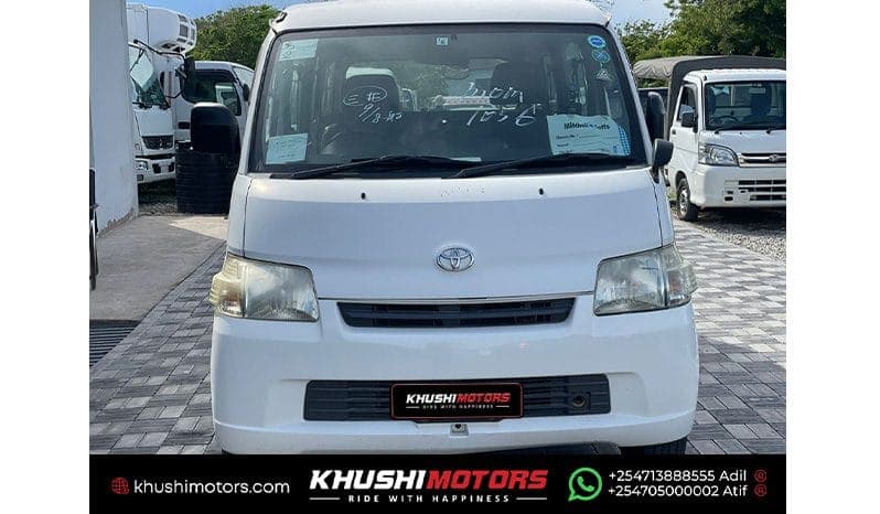 2014 Toyota Townace image-1