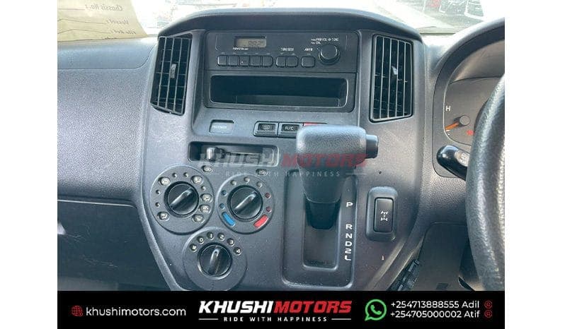 2014 Toyota Townace image-13