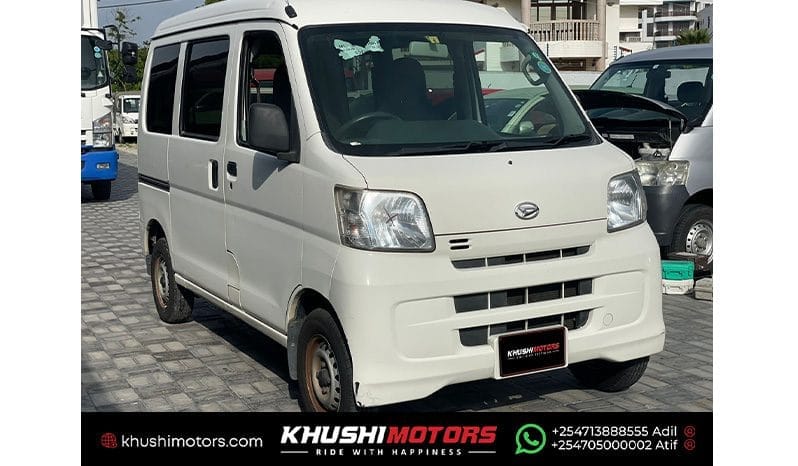 2014 Daihatsu Hijet image-3