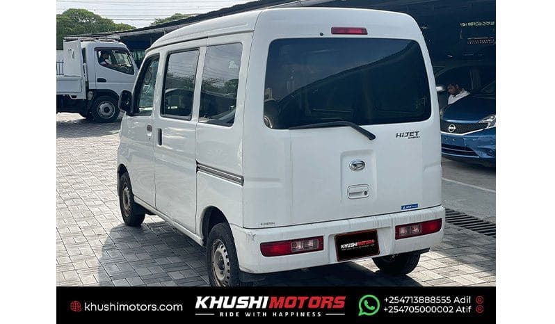 2014 Daihatsu Hijet image-4