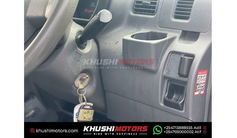 2014 Daihatsu Hijet image-6
