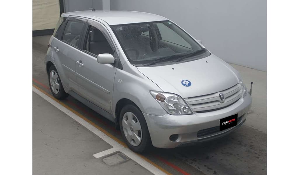 2002 Toyota Runx image-1