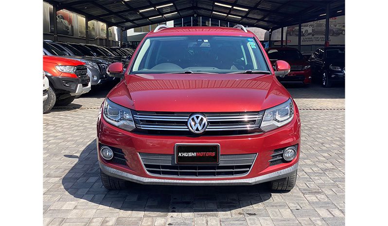 2016 Volkswagen Tiguan image-1