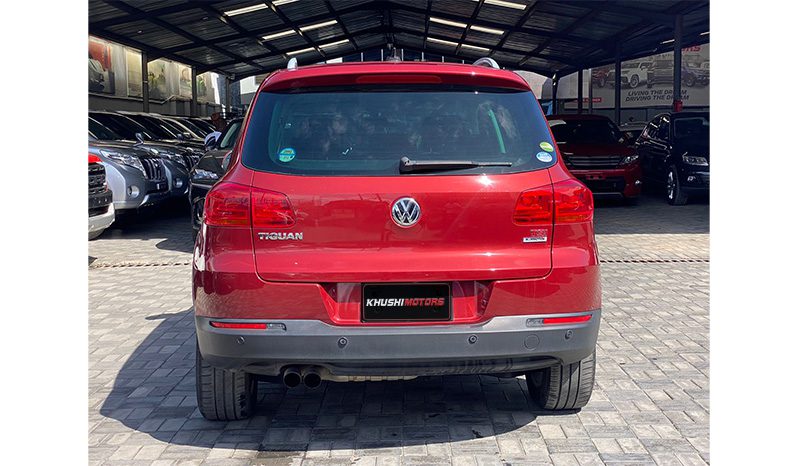 2016 Volkswagen Tiguan image-8