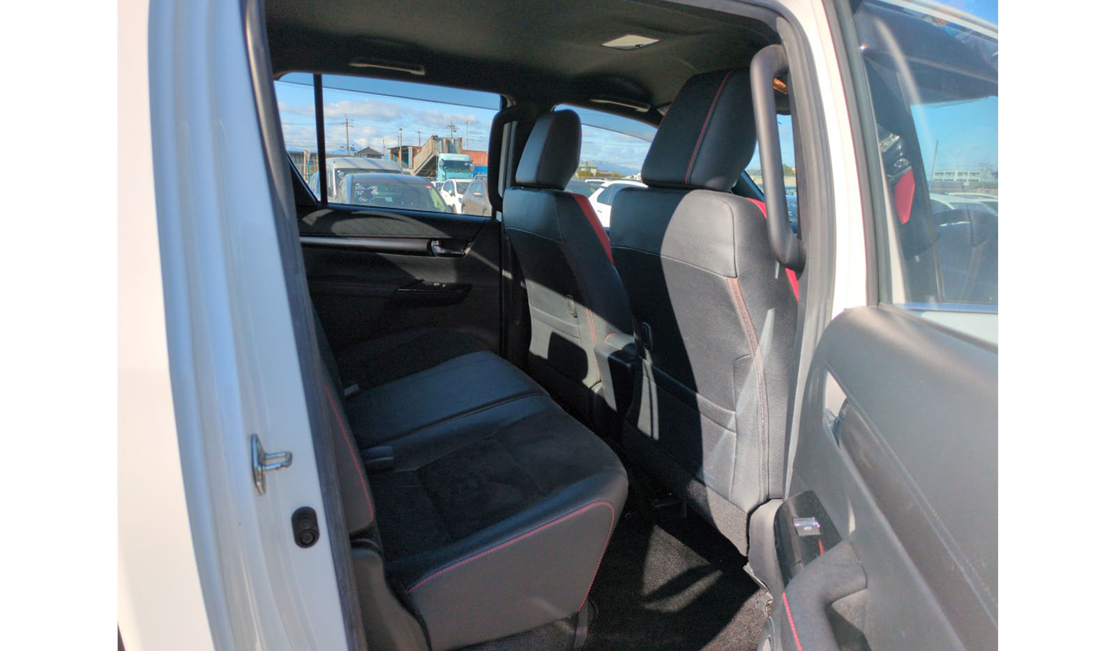 2022 Toyota Hilux Z GR Sport image-4