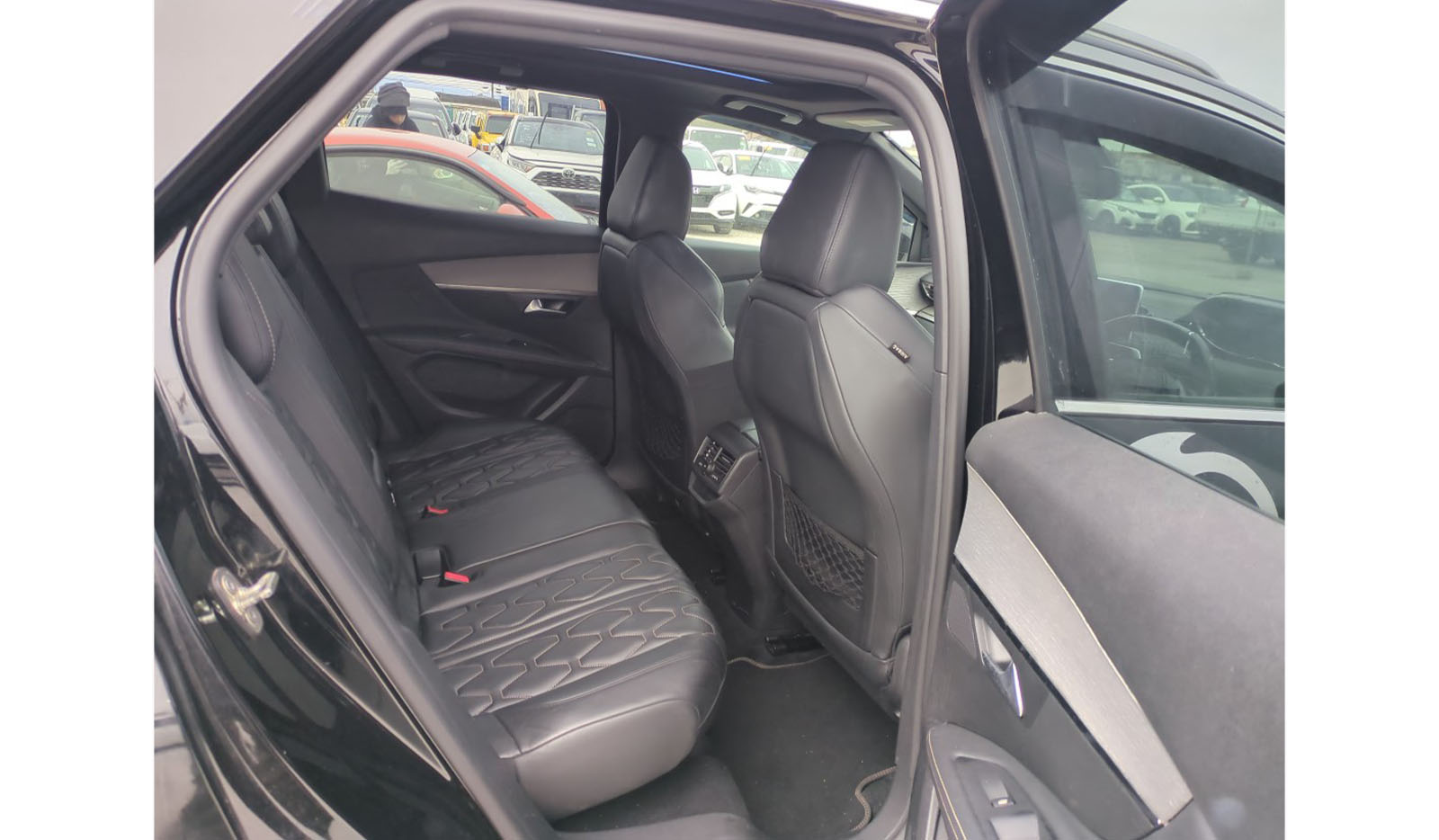 2019 Peugeot 3008 GT Blue HDi image-7