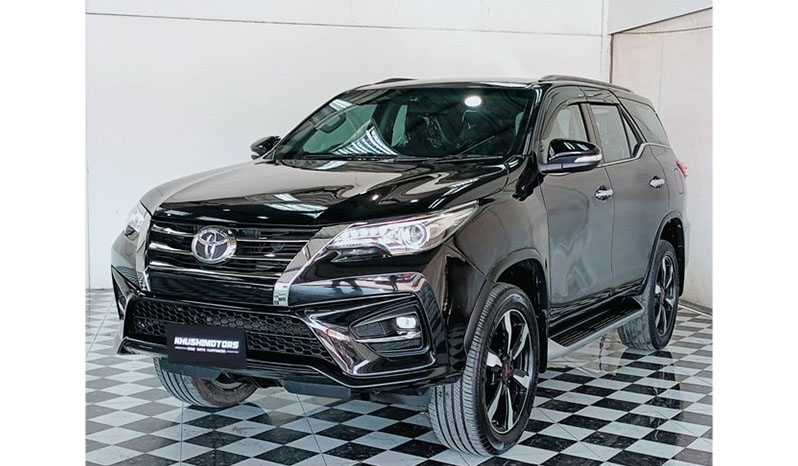 2019 Toyota Fortuner image-3
