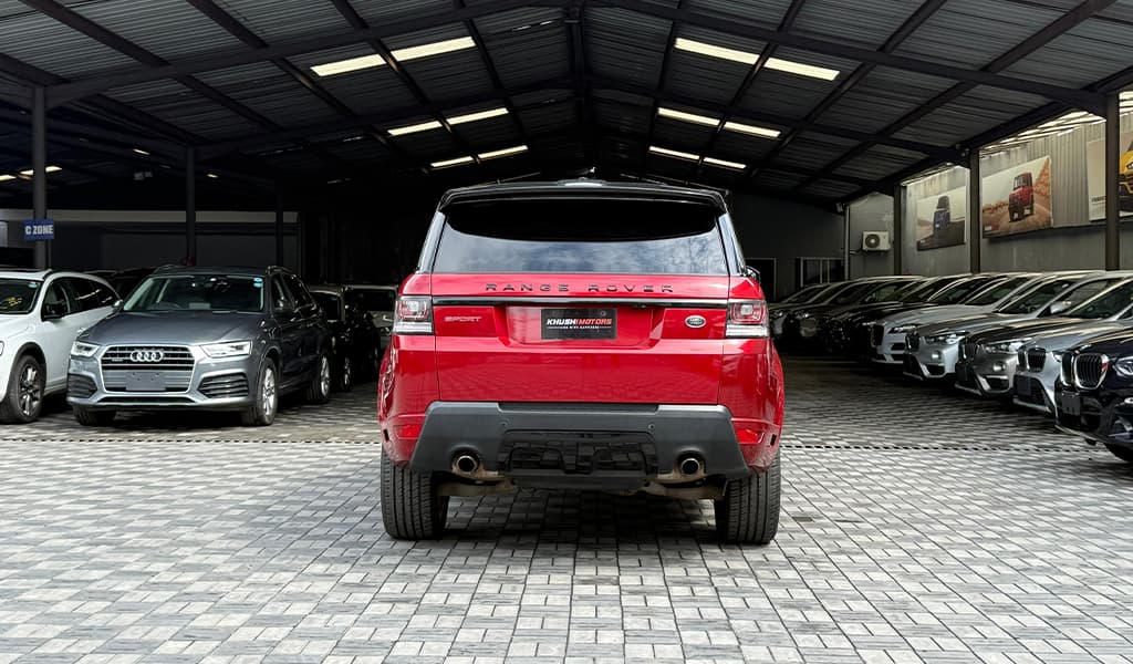 2016 Land Rover Range Rover Sport HST Sport image-10