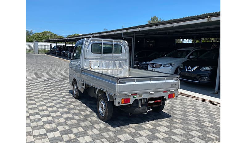 2016 Suzuki Carry image-12