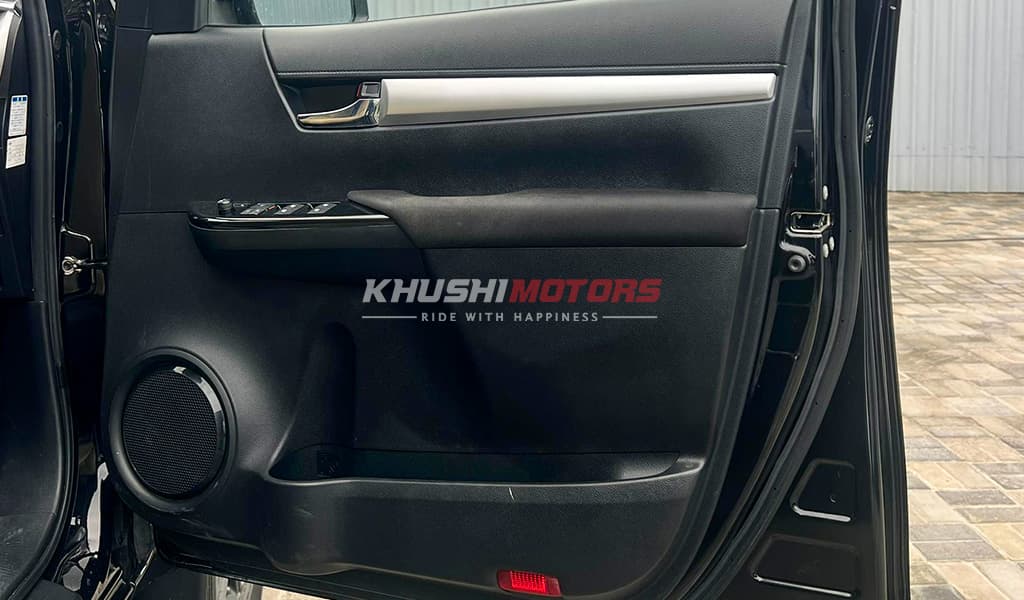 2021 Toyota Hilux image-10
