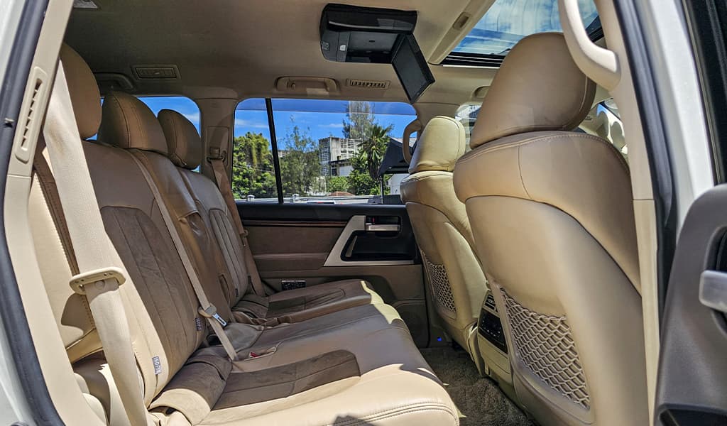 2018 Toyota Land Cruiser 200 AX image-18