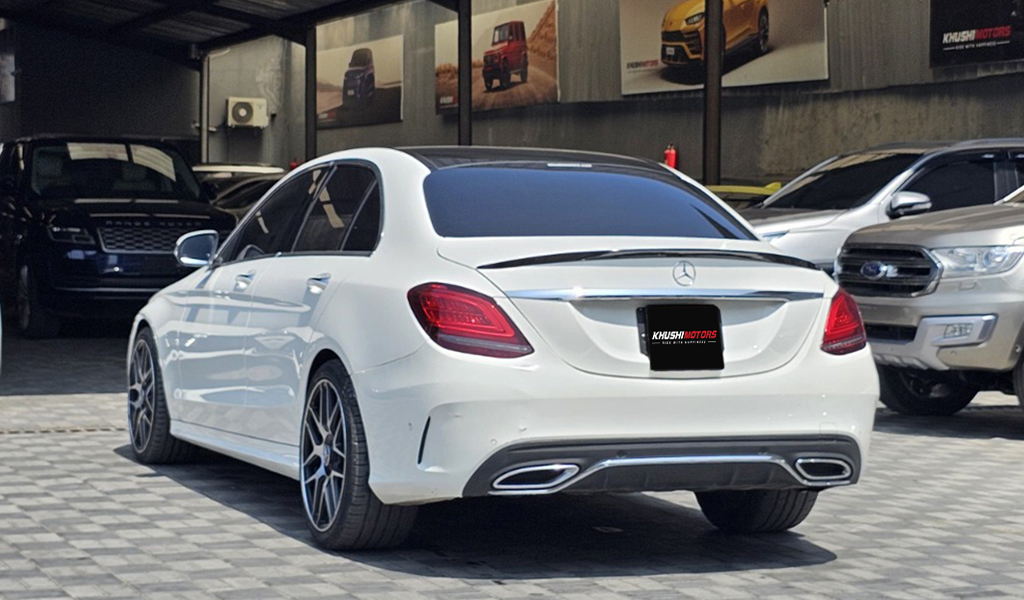 2018 Mercedes-Benz C-Class C220 image-4