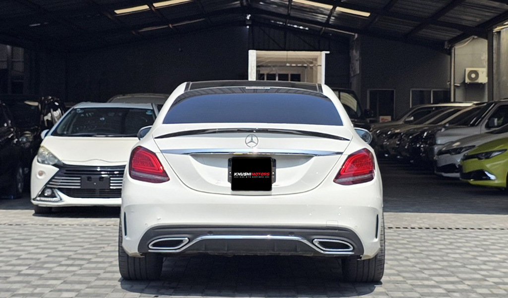 2018 Mercedes-Benz C-Class C220 image-6