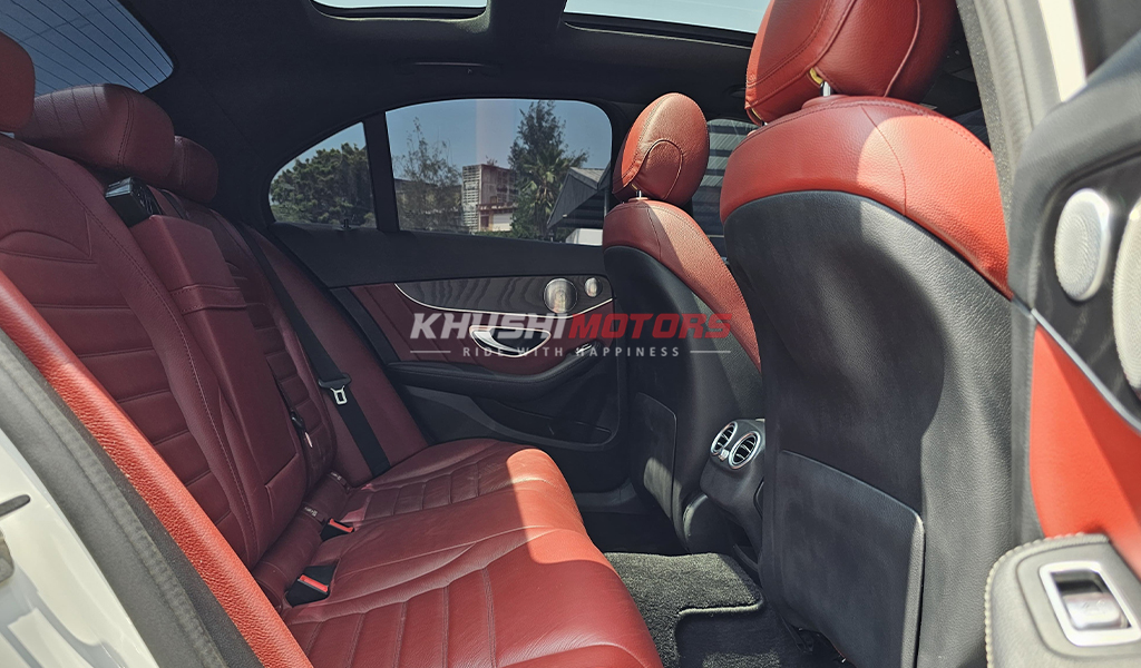 2018 Mercedes-Benz C-Class C220 image-12