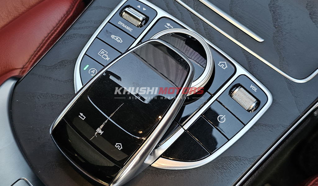 2018 Mercedes-Benz C-Class C220 image-13