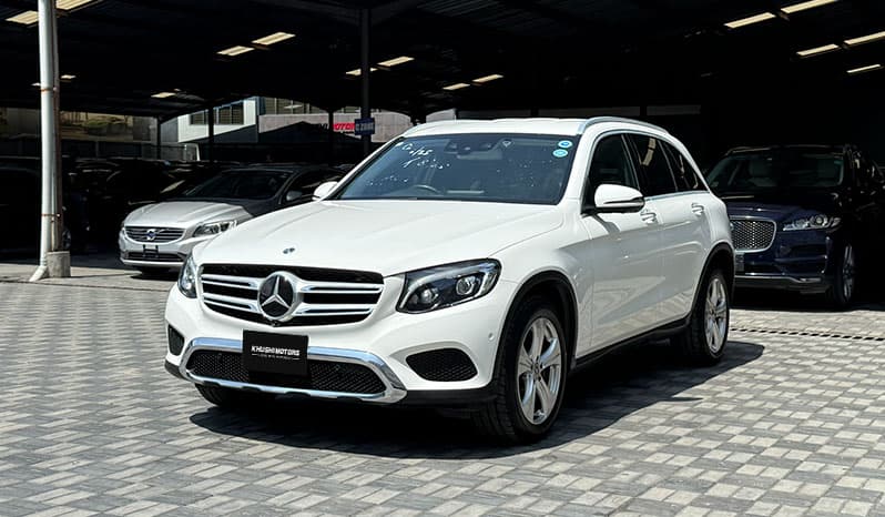 2018 Mercedes-Benz GLC-Class 4Matic GLC220d image-3
