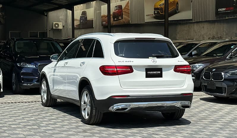 2018 Mercedes-Benz GLC-Class 4Matic GLC220d image-5