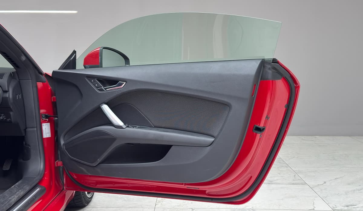 2018 Audi TT Coupe image-24