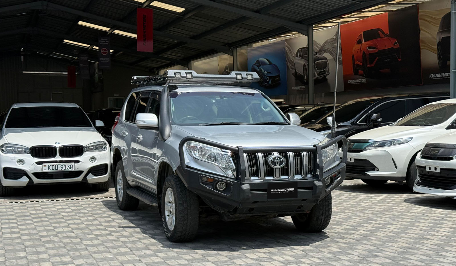 2015 Toyota Land Cruiser Prado TX image-1