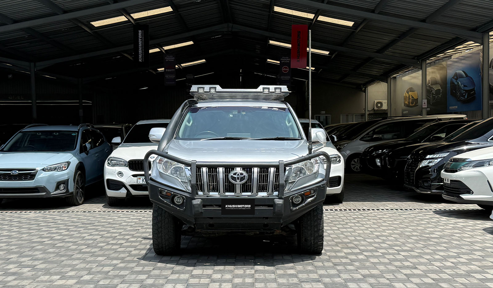 2015 Toyota Land Cruiser Prado TX image-2