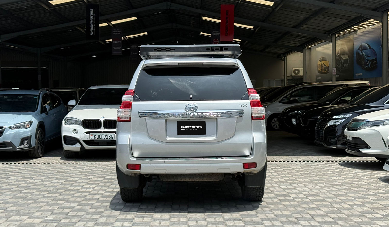 2015 Toyota Land Cruiser Prado TX image-6