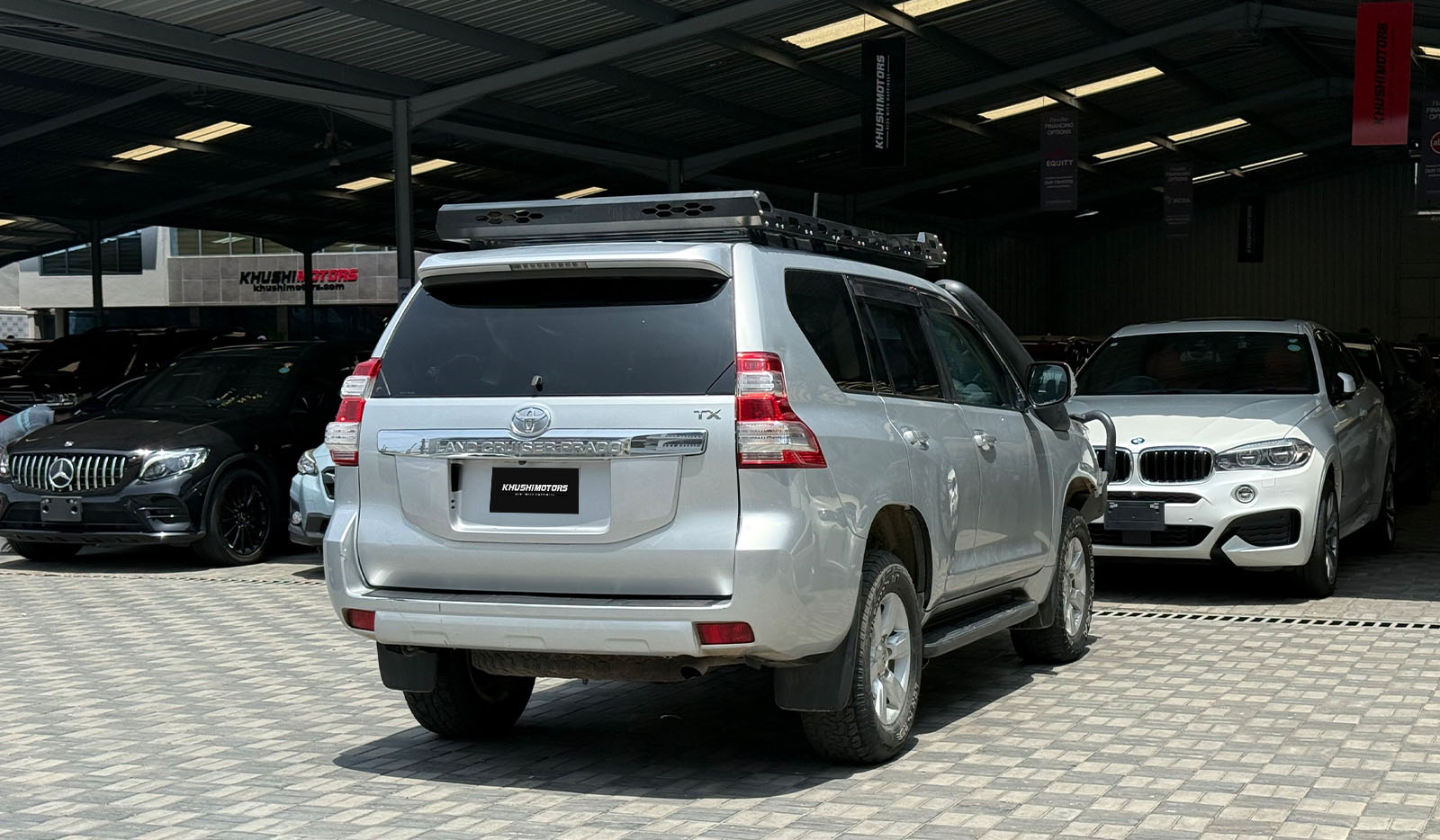 2015 Toyota Land Cruiser Prado TX image-4
