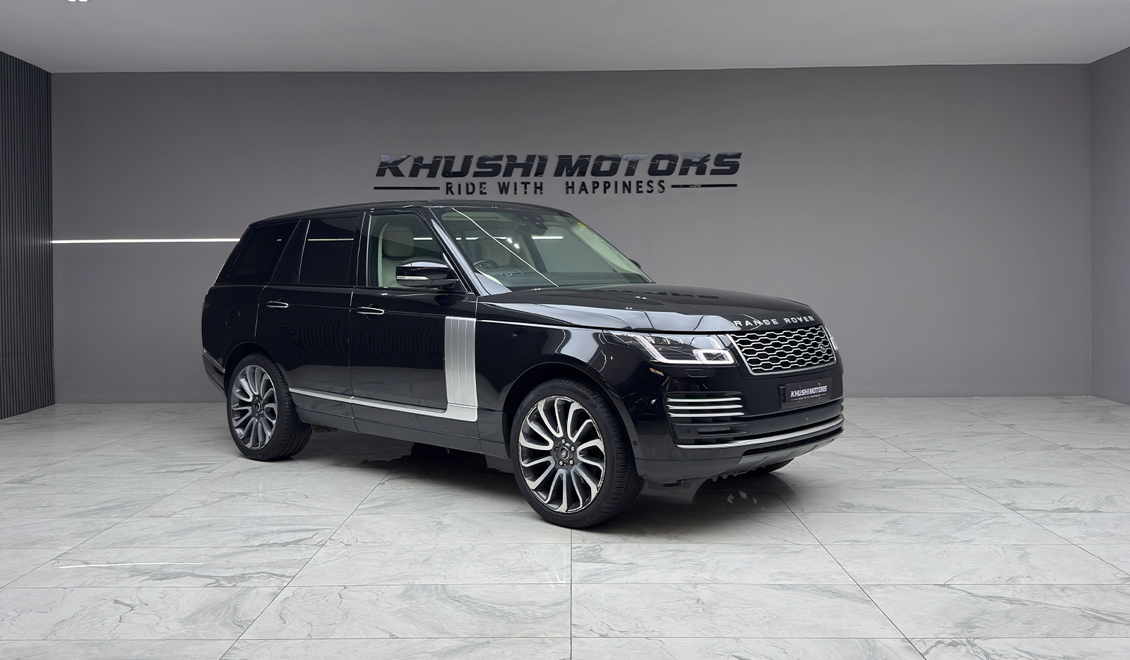 2019 Land Rover Range Rover Vogue image-1