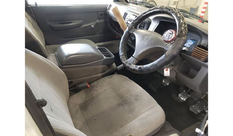 1999 Toyota Townace Truck image-2