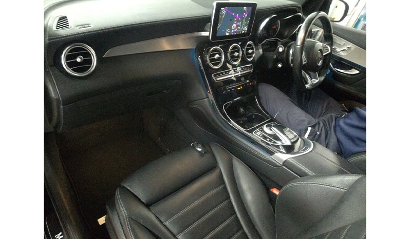 2018 Mercedes-Benz Glc220d image-2