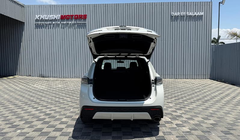 2015 Toyota Harrier image-17