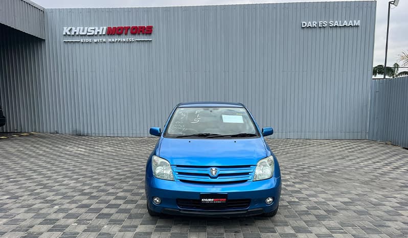 2002 Toyota IST image-2