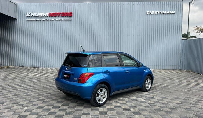 2002 Toyota IST image-6