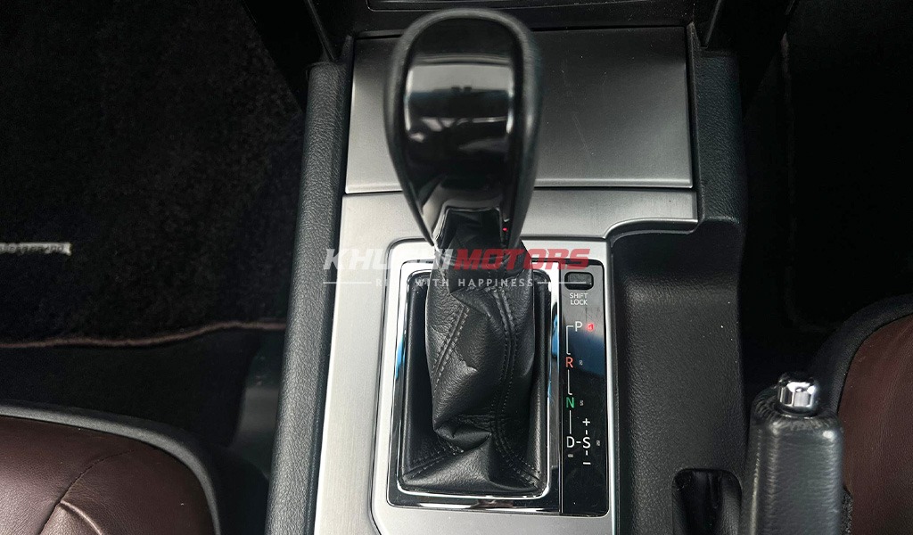 2017 Toyota Land Cruiser Prado image-2