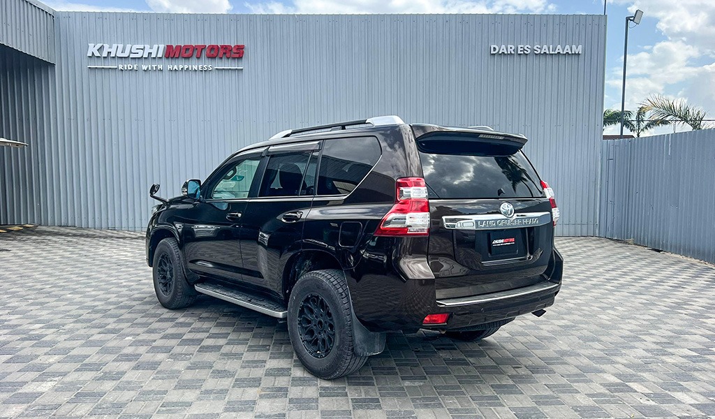 2017 Toyota Land Cruiser Prado image-6