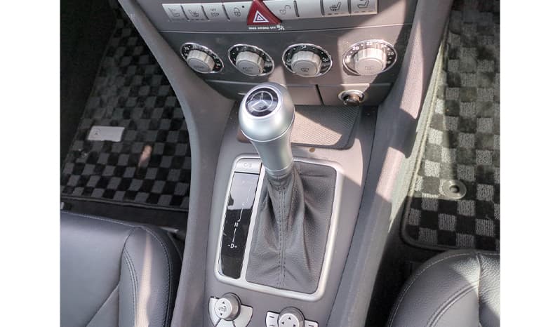 2015 Mercedes-Benz SLK350 image-9