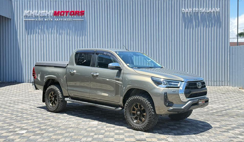 2021 Toyota Hilux image-1