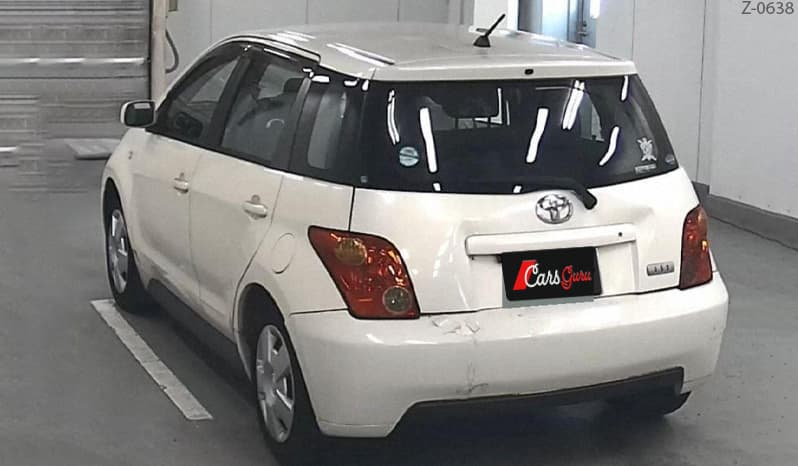 2002 Toyota IST image-3