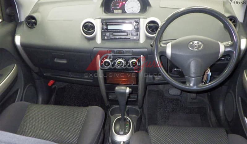 2002 Toyota IST image-4