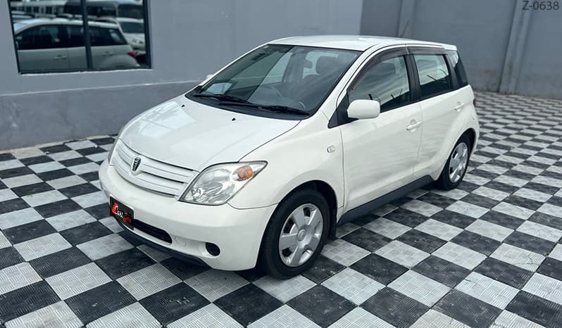 2002 Toyota IST image-7
