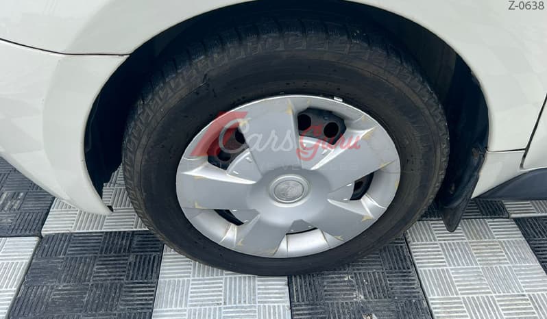 2002 Toyota IST image-11