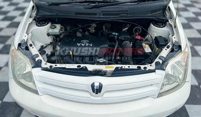 2002 Toyota IST image-20