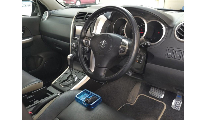 2015 Suzuki Escudo image-6