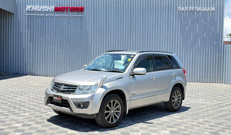 2015 Suzuki Escudo image-9